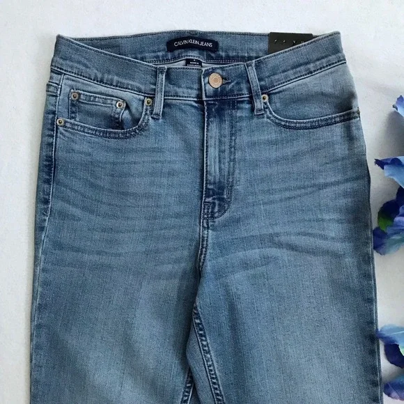 Calvin Klein NWT Mid Rise Skinny Ankle Jeans Women Various - Picture 3 of 8